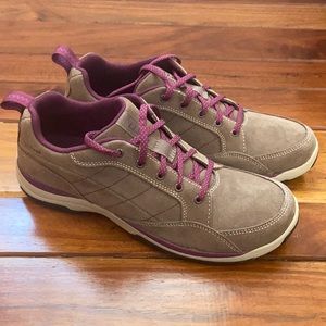 L.L. Bean BeanSport Casual Lace-Up Shoes 10